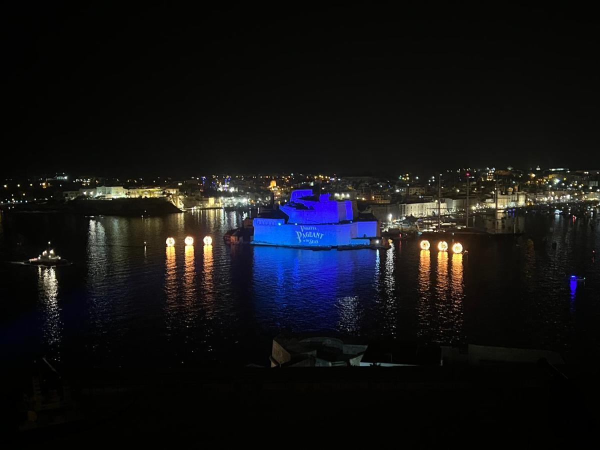 Apartment Harbour View